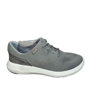 Men’s kizik athletic shoes size 9 gray